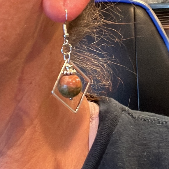 22140 Unakite (Green) Earrings - Picture 3 of 6